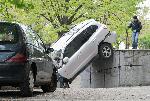 София -  Паднал автомобил от висока площадка в квартал „Лозенец“