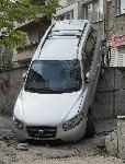 София -  Паднал автомобил от висока площадка в квартал „Лозенец“