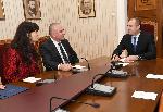 София - Политически консултации при президента