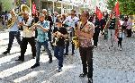 Ромски оркестър поведе Първомайската манифестация на сливенските социалисти