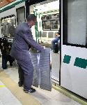 София – Представяне на първата подвижна рампа зе инвалиди в столичното метро