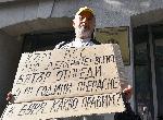 Граждани на протест пред ВСС в подкрепа на Лозан Панов