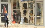 Млад шофьор с джип влезе във витрината на магазин в Силистра