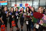 Посрещнаха националките по художествена гимнастика като герои