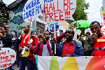 В Германия излязоха по улиците в защита на бежанците