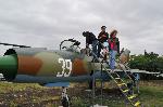 Бургазлии се забавляват в музей на авиацията