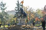 София - Монтаж на бронзовия лъв от мемориала на Първи и Шести пехотен полк