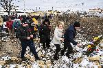 Година след трагедията в Хитрино - Мустафа Карадайъ поднесе венци в памет на загиналите