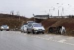 Кола се обърна в катастрофа до София