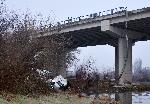 Турски ТИР падна от мост в река Марица край Харманли
