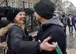 София – Празнуване на Международния ден на прегръдката по булевард „Витоша"