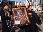 Обявена за "чудотворна" икона на Божията Майка пристигна за поклонение във Варна