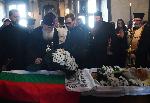 Стотици миряни изпращат Дядо Добри