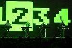 Легендите на електронната музика Kraftwerk изнесоха 3-D концерт в София