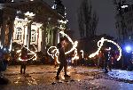 Отбелязаха "Часът на земята" с огнено шоу пред Народния театър
