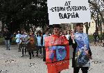 Цветно шествие по варненското ларго за Световния ден на театъра