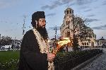 Благодатният огън пристигна в България