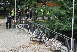 Полицаи и пожарникари провеждат издирвателна акция по Канала