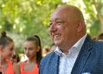 София - Откриване на фото изложбата "Златните момичета" пред Народния театър