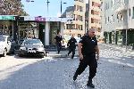 Униформени напуснаха сградата на "Сис Индъстрийс" в столицата