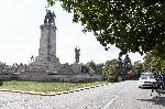 София - Паметник на Съветската армия - Почистване от блажна боя