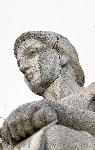 София - Укрепване статуите на Столична библиотека
