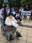 Майките на деца с увреждания във Варна подновиха протеста