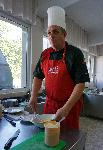 Френски шеф готвач показва професионализъм във Варна