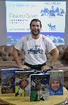 Алпинистът Атанас Скатов представи най-новата си книга от поредицата „Над 8000 метра“