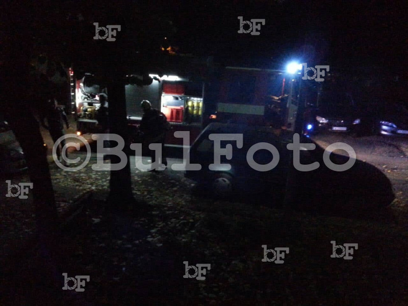 БУРГАС - Комплекс "Зарница" - Нападение над дома на фоторепортера Борислав Пенков
