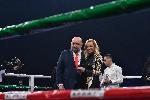Боксова гала вечер се провежда в Арена Армеец