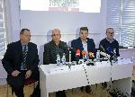 Доцент Людмил Вагалински и главен инспектор Ангел Папалезов показаха спасени от иманяри археологически находки