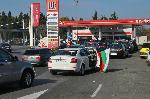 БУРГАС - Протестиращи зареждат горива между 20 и 50 стотинки, за да блокират законно пътищата