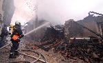 Голям пожар унищожи четири къщи във Велико Търново