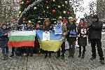Протест срещу задържането на украинските моряци се проведе пред  "руската" елха в София