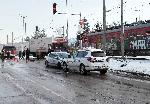 Влак удари камион при спуснати бариери на прелез в Монтана