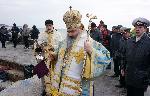 78 скочиха за кръста в студеното море край Варна