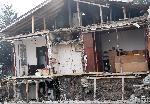 София - Съборена стена на обитаема къща при строителна дейност