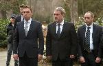 Министърът на културата и македонският му колега поднесоха цветя на паметника на Гоце Делчев
