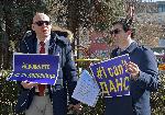 Адвокати излязоха на протест срещу новия Закон за прането на пари