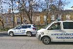 Откриха труп на ром в бившите казарми в Хасково