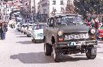 За десети път "Трабант фест" напълни с двутактови автомобили центъра на Велико Търново