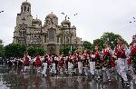 В цялата страна с празнични шествия се отбелязва Деня на българската просвета и култура (НОВИ СНИМКИ)