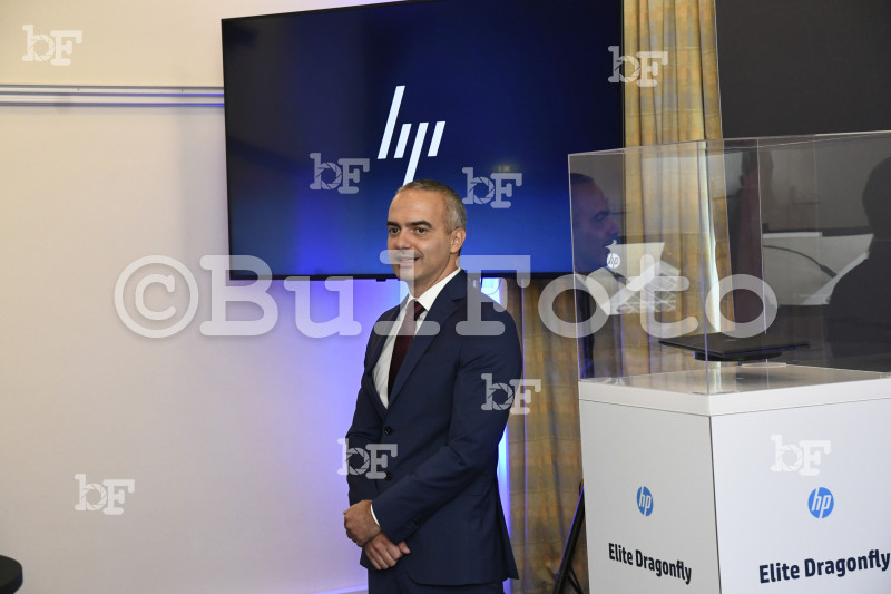 HP представи Elite Dragonfly в България