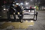 СОФИЯ - Паметникът на площад "Славейков" с респираторни маски