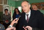 Министър Красимир Вълчев посети училище в Симеоновград