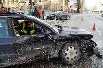 БМВ и „Ауди” катастрофираха тежко на кръстовище в Хасково