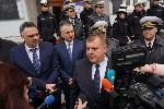 Министърът на отбраната Красимир Каракачанов награди изявени военнослужещи във военноморското училище във Варна