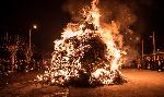 СОФИЯ - Бистрица - огън на Заговезни - обичай "Поклади"