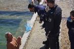 Варненските полицаи с мъка изгониха къпещите в "Топлата вода"